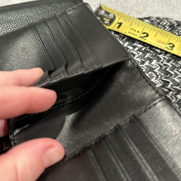 Men’s black Michael Kors pebbled leather wallet - Picture 9 of 11